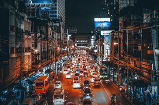 公交新纪元，网约公交车席卷来袭，仅需1.8元