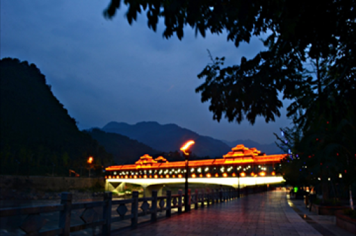 创业50ETF涨势稳健,成分股阳光电源Q3业绩创新高,股价涨幅超6%