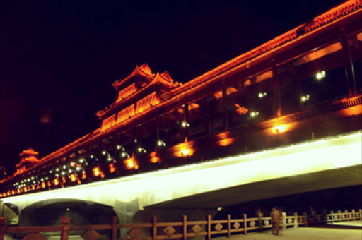染发十年，终与白发和解，一场关于接纳与成长的旅程
