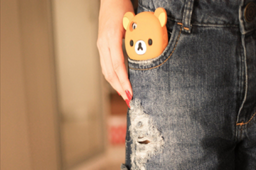 男子偶遇街头飞翔奇观